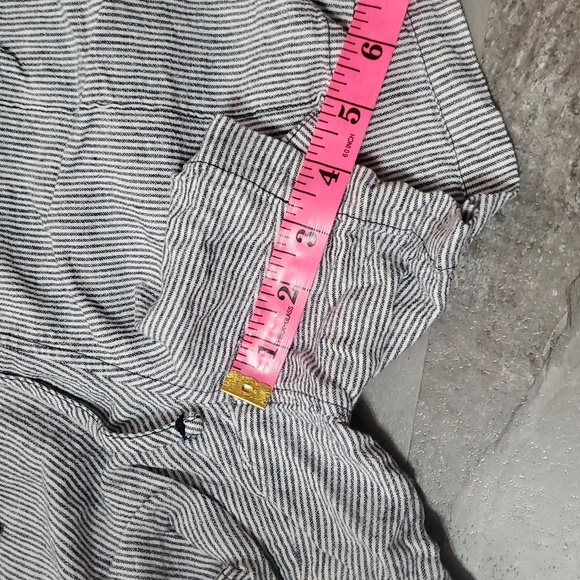 Lole Striped White & Navy Blue Women's Mini Shorts. Linen Blend. 4". Size L. - Picture 11 of 11